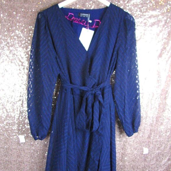 NWt BloomChic navy geometric belted dress 12/L - Picture 3 of 13